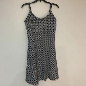 Madison Geometric Print Dress Size Medium